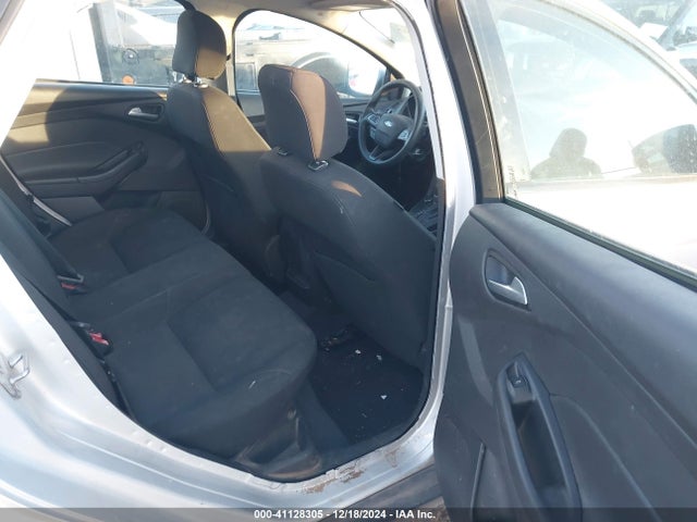 Ford FOCUS SE 2015 1FADP3F20FL206827 Image 8
