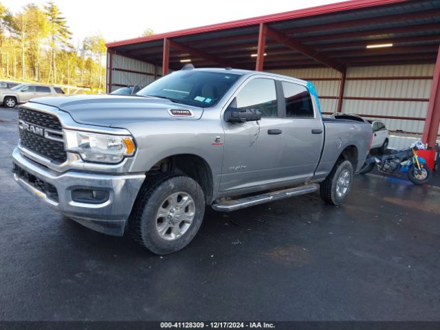 3C6UR5DLXRG266537 RAM 2500 Big Horn  4x4 6'4 Box