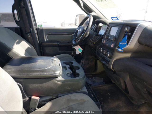 3C6UR5DL2MG579266 RAM 2500 Big Horn  4x4 6'4 Box