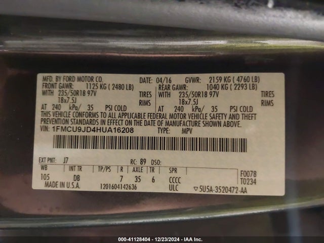 1FMCU9JD4HUA16208 Ford Escape Titanium