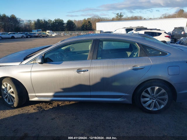 Hyundai Sonata Sport 2016 5NPE34AF5GH391358 Image 14