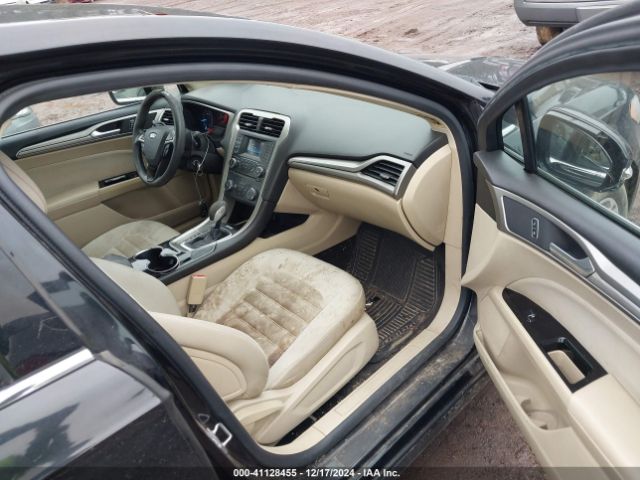 3FA6P0H7XER338588 Ford FUSION SE