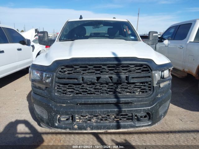 3C6UR5HL7RG157723 RAM 2500 Tradesman  4x4 8' Box