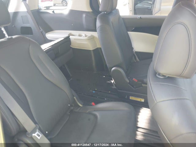 KNDNC5H3XR6373498 KIA Carnival Mpv Ex