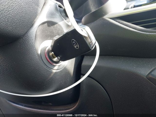 3KPF24ADXME286403 KIA Forte Lxs