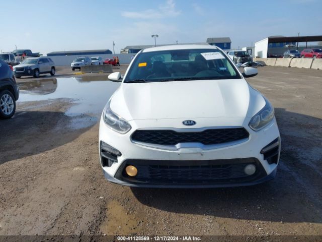 3KPF24ADXME286403 KIA Forte Lxs