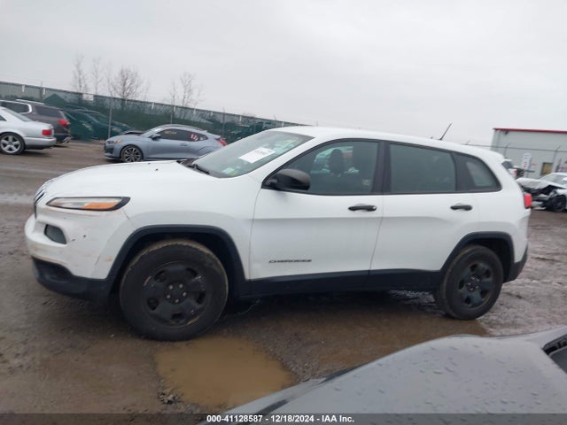 1C4PJMAB2EW264067 Jeep Cherokee Sport