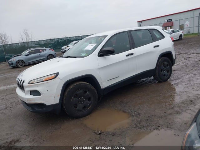 1C4PJMAB2EW264067 Jeep Cherokee Sport