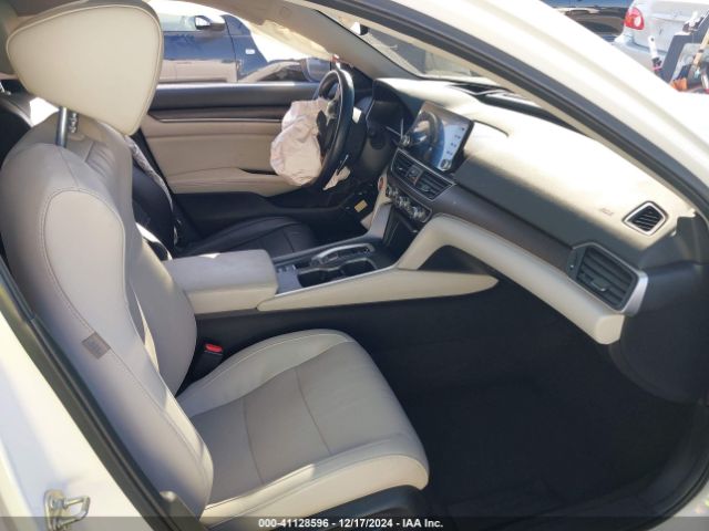 1HGCV2F9XJA020916 Honda Accord Touring 2.0t