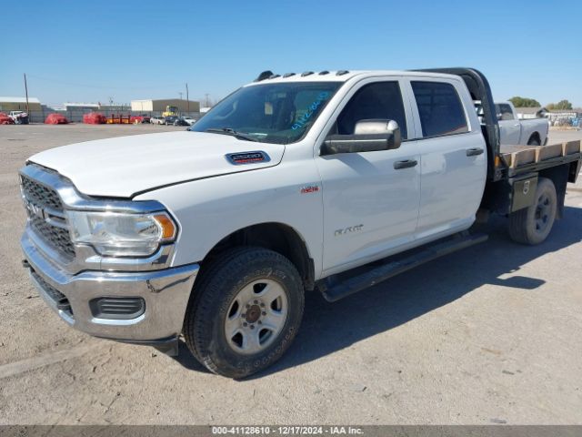 3C6UR5HJ3KG590475 RAM 2500 Tradesman  4x4 8' Box