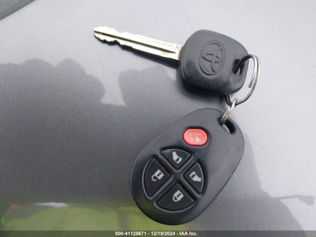 5TDKK3DC5FS622916 Toyota Sienna Le 8 Passenger
