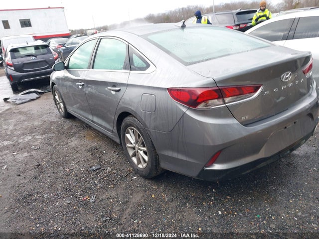 Hyundai SONATA SE 2019 5NPE24AF7KH775203 Image 3