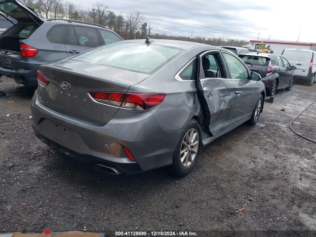 Hyundai SONATA SE 2019 5NPE24AF7KH775203 Image 4