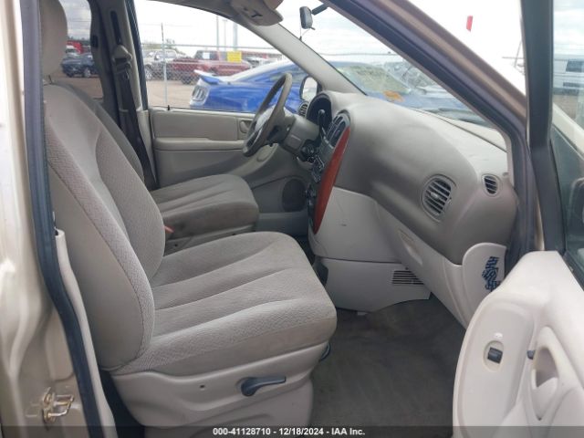 2006 CHRYSLER TOWN & COUNTRY 1A4GP45R66B594898 Photo 4