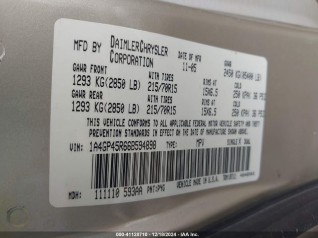 2006 CHRYSLER TOWN & COUNTRY 1A4GP45R66B594898 Photo 8