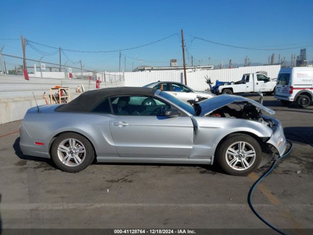 1ZVBP8EM0E5293324 Ford Mustang V6