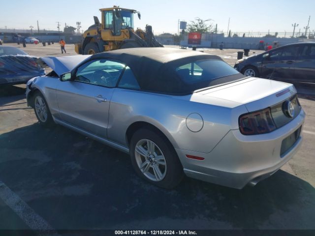 1ZVBP8EM0E5293324 Ford Mustang V6