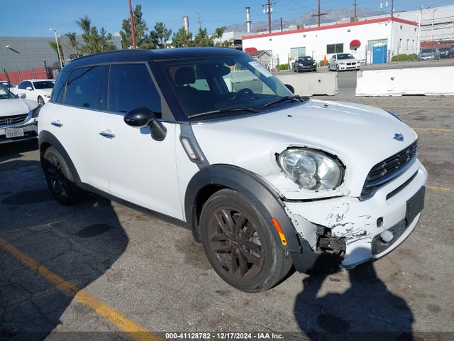 2015 MINI COUNTRYMAN WMWZC3C55FWT06802 Photo 0