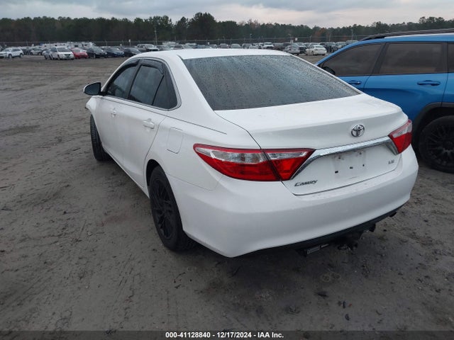 Toyota CAMRY LE 2016 4T4BF1FK5GR578539 Image 3