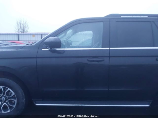 1FMJU1JT9NEA66740 Ford Expedition Xlt