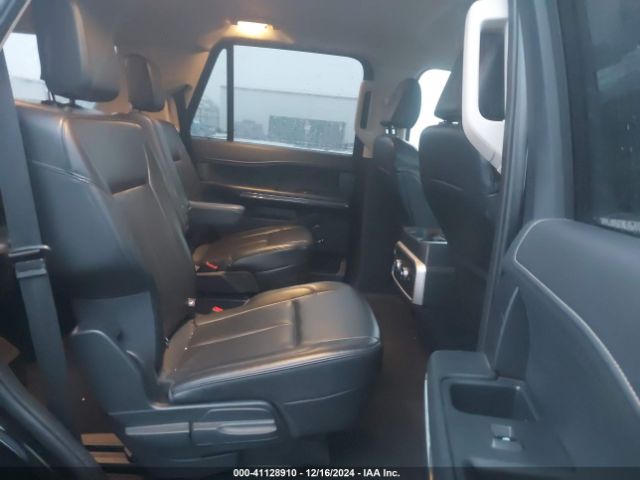 1FMJU1JT9NEA66740 Ford Expedition Xlt