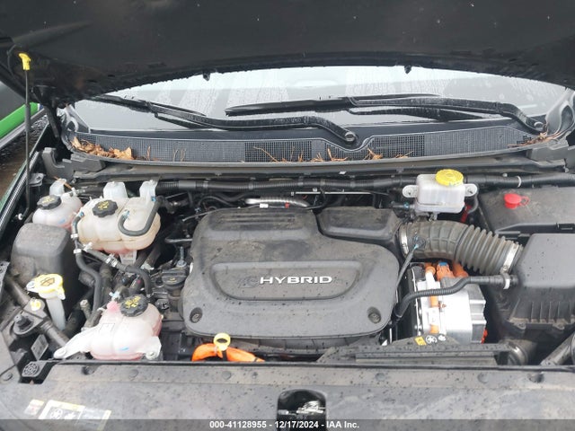 Chrysler Pacifica Hybrid Limited 2023 2C4RC1S76PR630586 Image 10