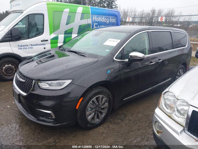 2C4RC1S76PR630586 Chrysler Pacifica Hybrid Limited