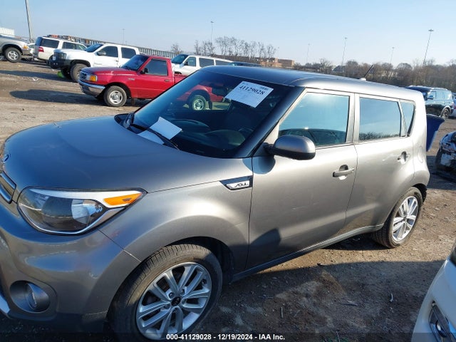 KIA SOUL + 2018 KNDJP3A57J7513413 Image 15