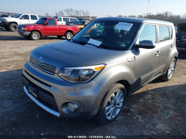 KIA SOUL + 2018 KNDJP3A57J7513413 Image 2