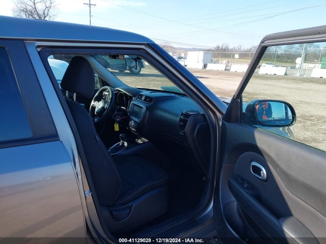KIA SOUL + 2018 KNDJP3A57J7513413 Image 5