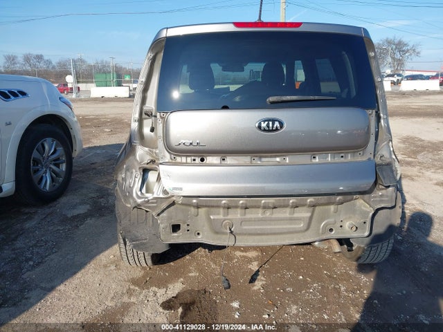 KIA SOUL + 2018 KNDJP3A57J7513413 Image 6