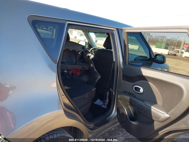 KIA SOUL + 2018 KNDJP3A57J7513413 Image 8