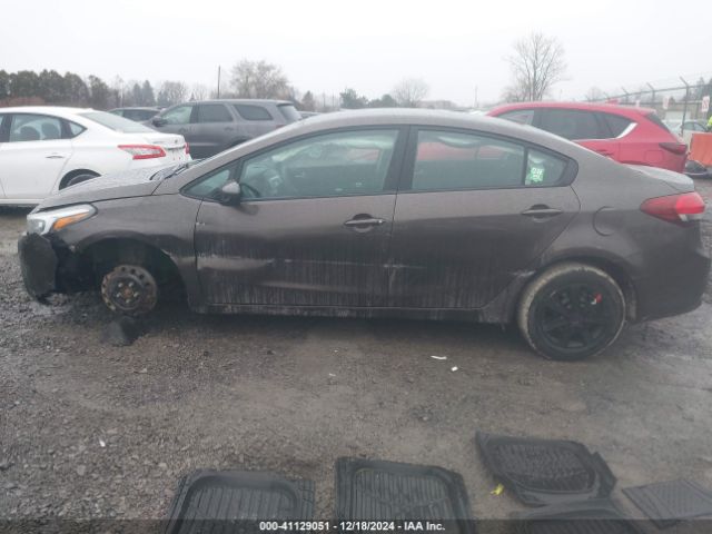 3KPFK4A76JE227399 KIA FORTE LX