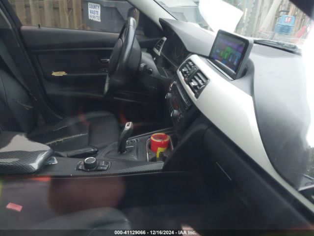 WBA3C3C52EF983679 BMW 320i Xdrive
