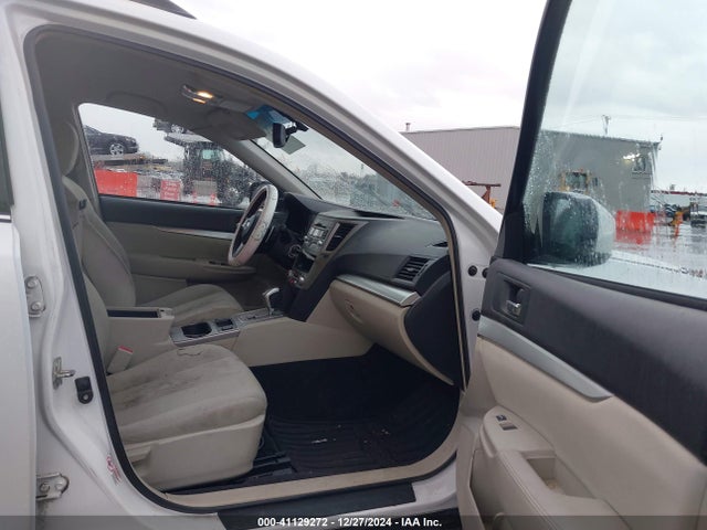 41129272 :رقم المزاد ، 4S4BRBCC0B3397092 vin ، 2011 Subaru Outback 2.5i Premium مزاد بيع