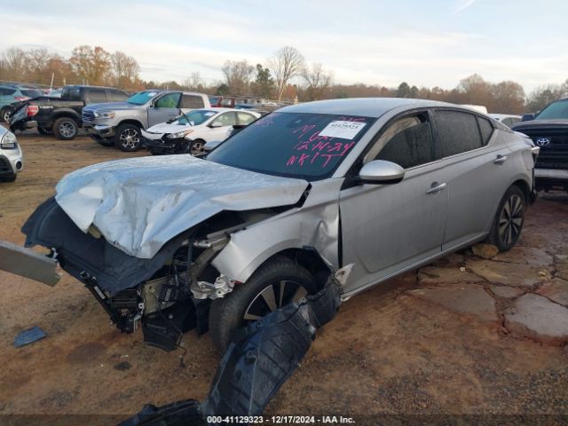 1N4BL4DW7NN366270 Nissan Altima Sv Intelligent Awd
