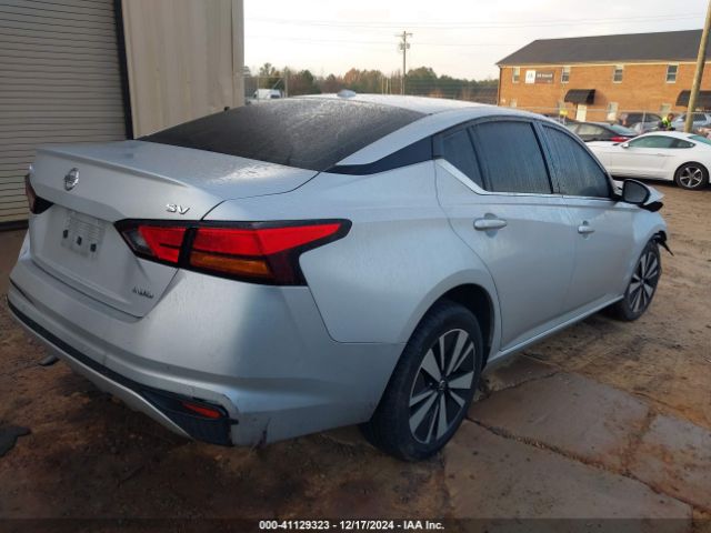 1N4BL4DW7NN366270 Nissan Altima Sv Intelligent Awd