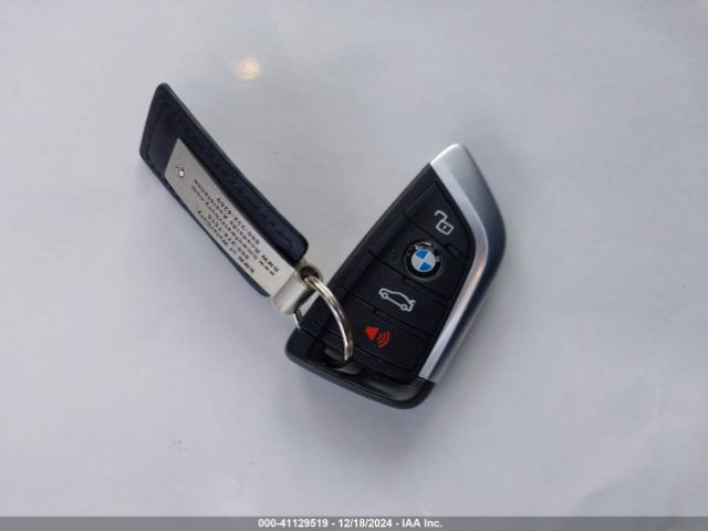 5UX53DP02P9S19508 BMW X3 Xdrive30i