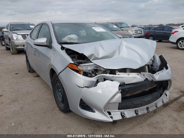 Toyota COROLLA LE 2017 2T1BURHE5HC846739 Image 1