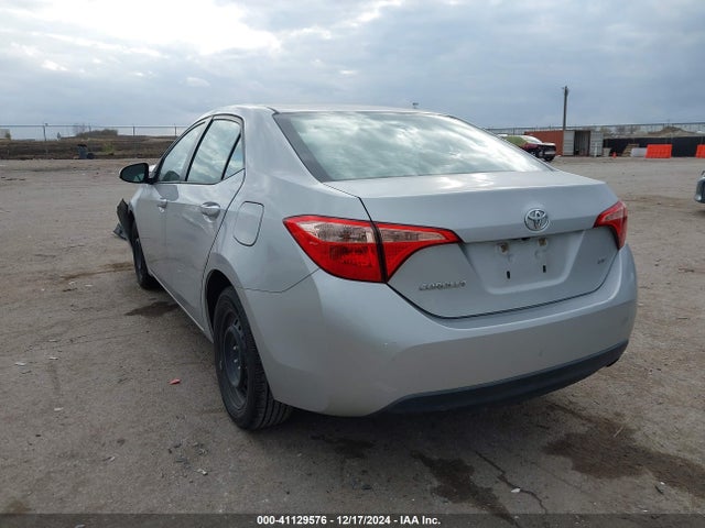 Toyota COROLLA LE 2017 2T1BURHE5HC846739 Image 3