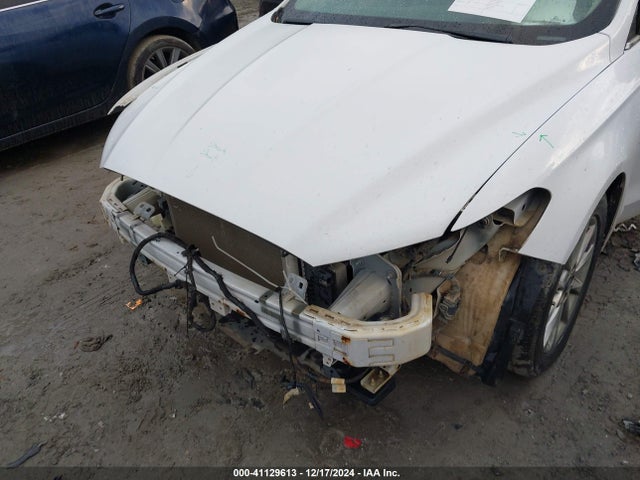 3FA6P0H72HR416091 Ford FUSION SE
