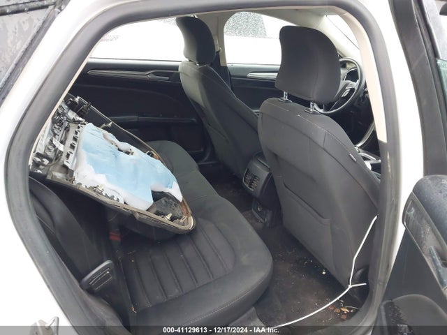 3FA6P0H72HR416091 Ford FUSION SE