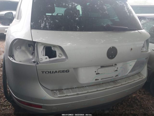 2011 VOLKSWAGEN TOUAREG WVGFK9BP4BD003462 Photo 5
