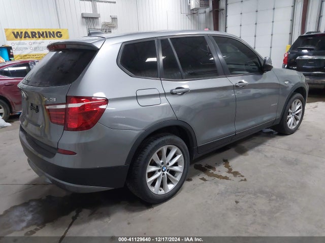 41129640 :رقم المزاد ، 5UXWX9C53D0A13558 vin ، 2013 Bmw X3 Xdrive28i مزاد بيع