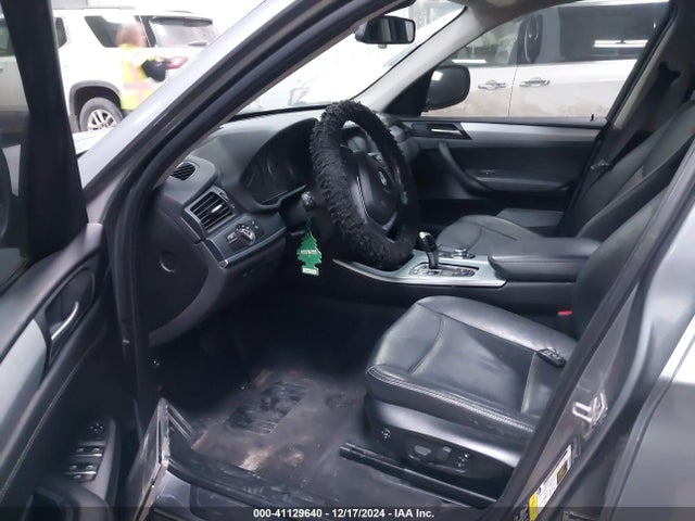 41129640 :رقم المزاد ، 5UXWX9C53D0A13558 vin ، 2013 Bmw X3 Xdrive28i مزاد بيع