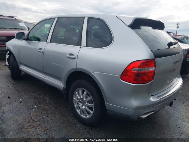 2008 PORSCHE CAYENNE WP1AA29P68LA05483 Photo 2