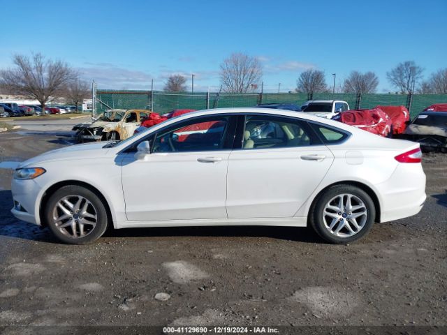 3FA6P0HD8ER145894 Ford FUSION SE