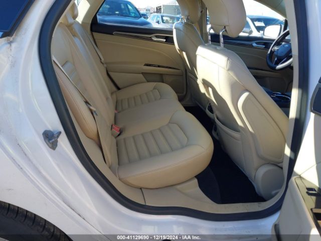 3FA6P0HD8ER145894 Ford FUSION SE
