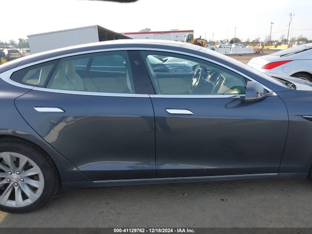 Tesla Model S 100d/75d/p100d 2018 5YJSA1E24JF258465 Image 13