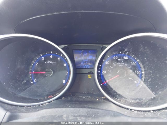 KM8JT3AF3FU076065 Hyundai TUCSON GLS